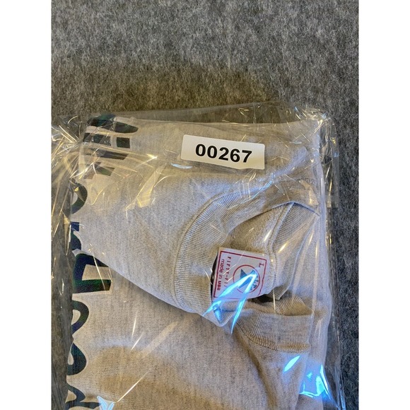 Vintage Hilton Head Sweatshirt Adult Size Large Grey Crewneck Pullover - Picture 9 of 9